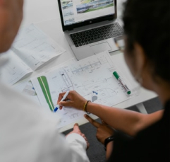 חדשנות בתעשיית הבנקאות והפיננסים באמצעות יוזמות מבוססות נתונים ובינה מלאכותית  